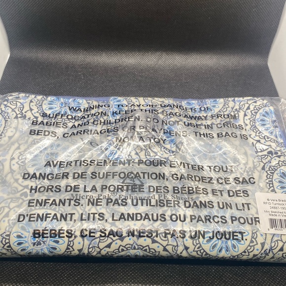 💙🖤VERA BRADLEY💙🖤 Mini Sketched Medallion RFID Turnlock Wallet in Cotton/NWT - Picture 2 of 8